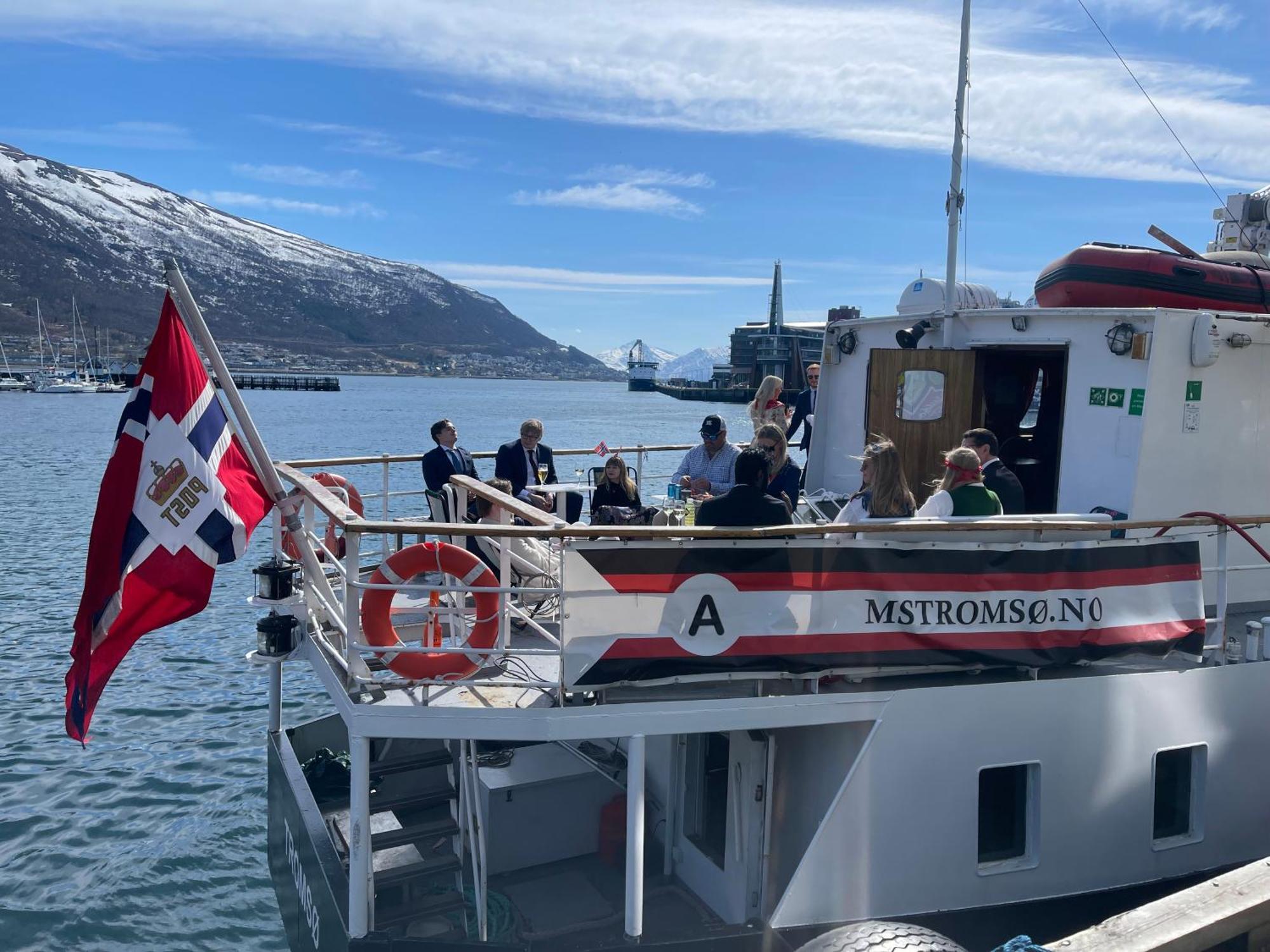 Norwegian Fjord Explorer Line Botel