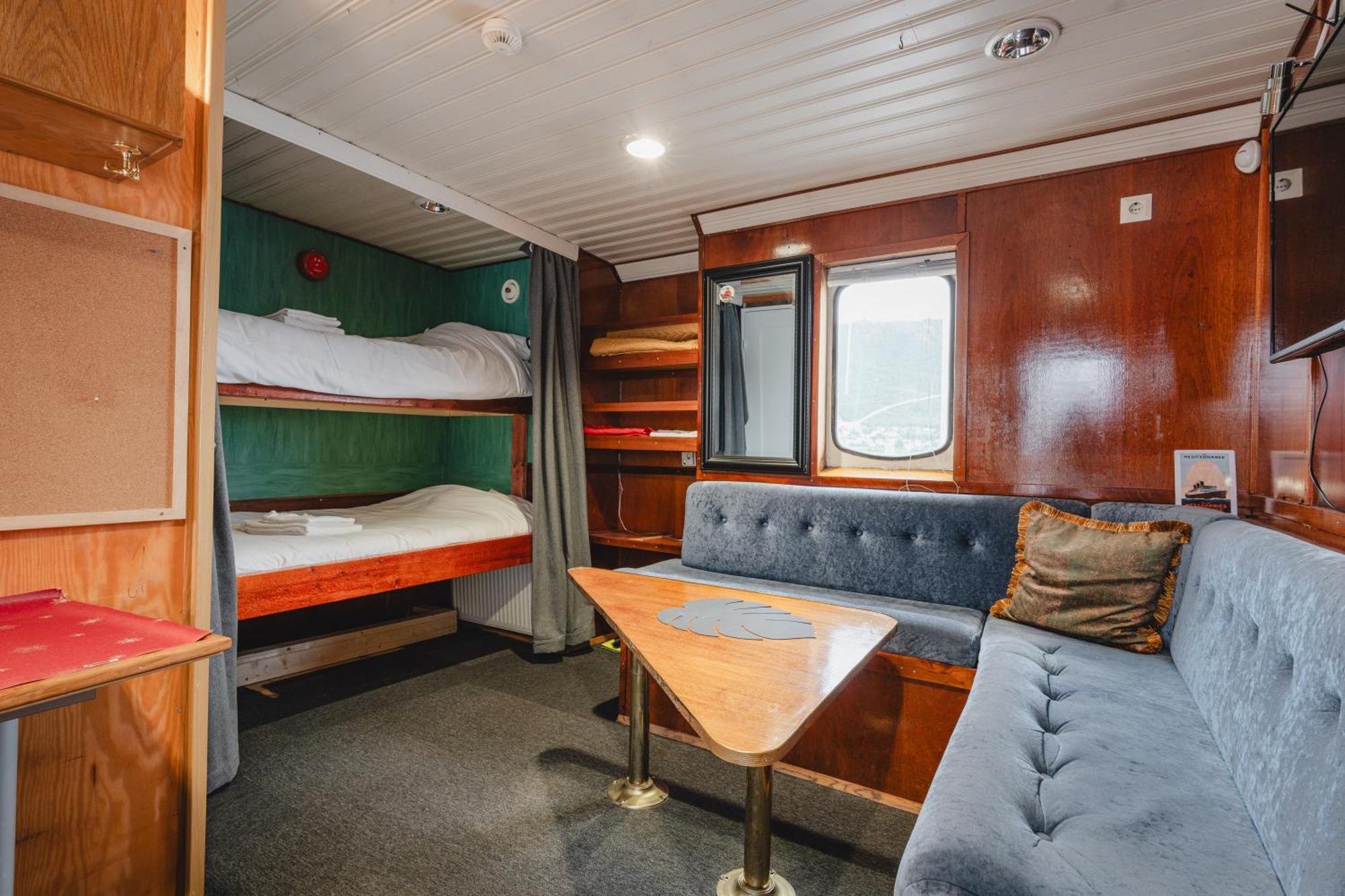 Botel Norwegian Fjord Explorer Line *