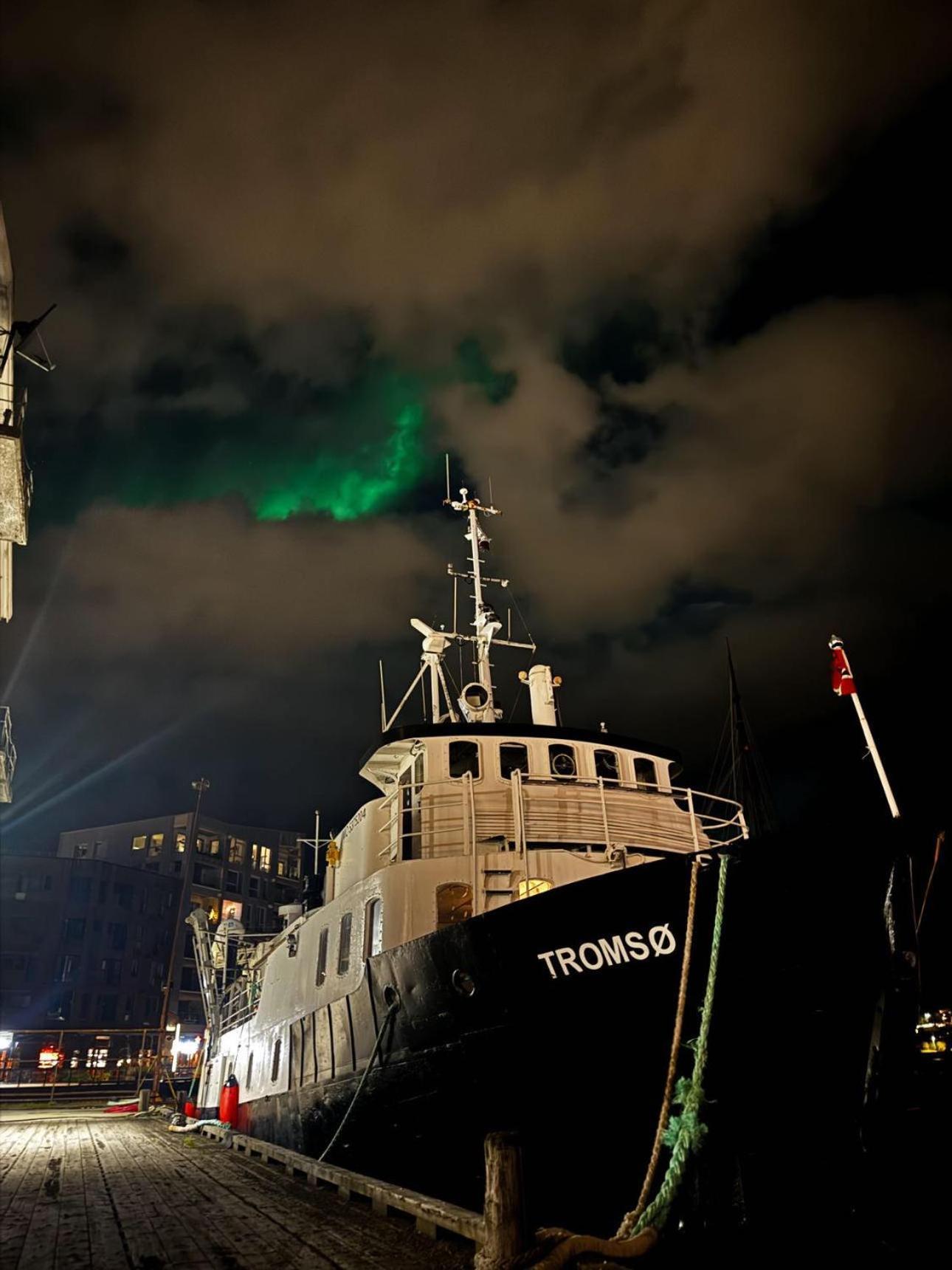 Norwegian Fjord Explorer Line Botel *